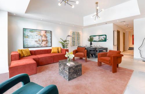 Jumeirah Village Circle Villa | Private Pool Paradise Villa! Dubai Mall in a Flash