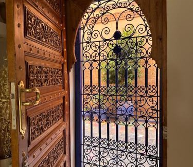 Riad Zitoun Jdid House | Private Riad Loulou Zitoun - rooftops - 2 pools - 4 rooms