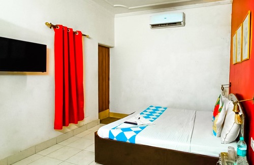 Kailash Colony House | PRIVATE ROOM IN GREATER KAILASH