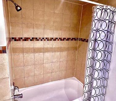 Malton House | Private Room Near Airport D7