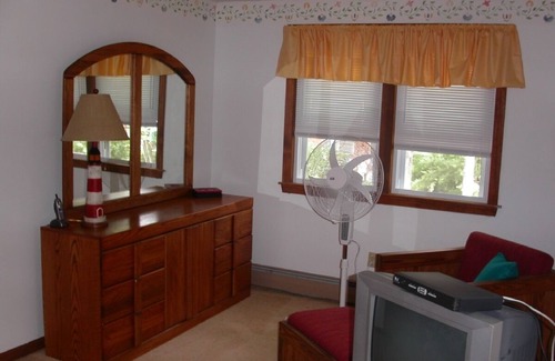 East Falmouth House | Private Seaside Community, Fun Family Vacation in Great Harbors!