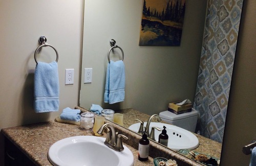 North Cowichan House | Private Suite in Cowichan Country