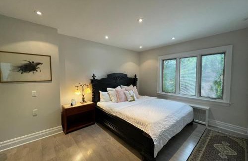 Forest Hill South House | Private Suite in Forest Hill with full kitchen and parking