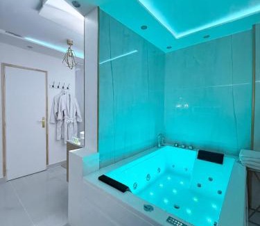 Herblay Apartment | Private suite with jacuzzi sauna and garden
