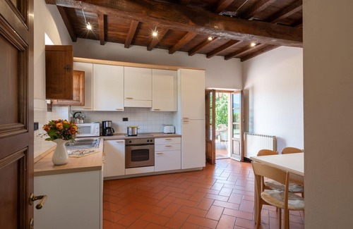 Vicchio Villa | Private Villa with WIFI, hot tub, sauna, private pool, TV, patio, pets allowed, panoramic view