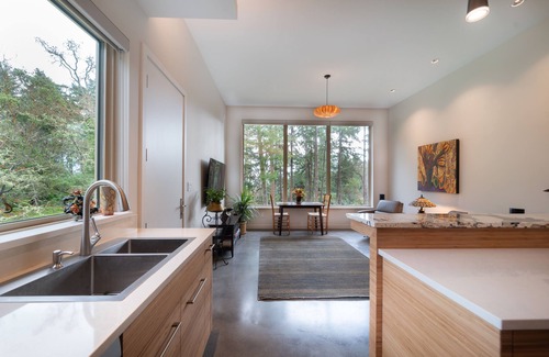 Queenswood House | Private/Wifi/High Cleaning Standards/Self Check-In/Out