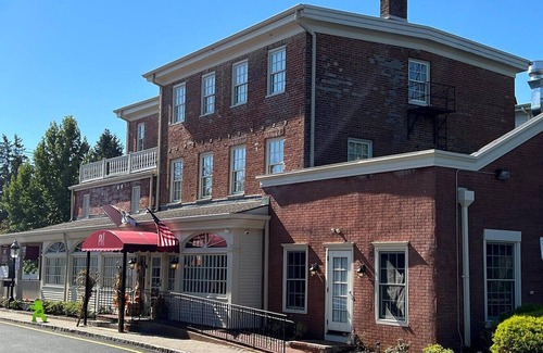Chester Hotel | Publick House Hotel Inc.