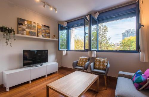 San Bernardo Apartment | Puerta del Príncipe - Free Parking