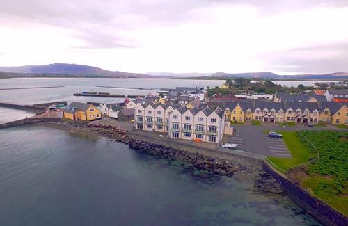 Knightstown Apartment | Puffin Apartment