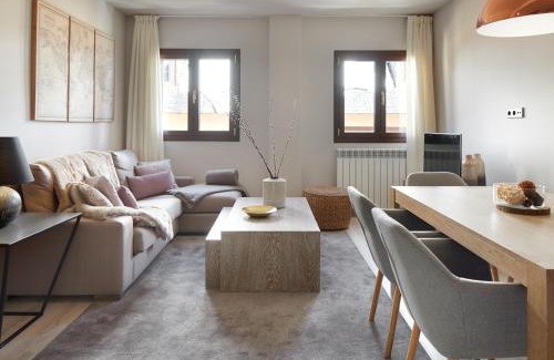 Beret Apartment | Pujolo by FeelFree Rentals