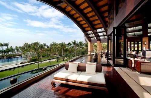 Tianya District Hotel | Pullman Oceanview Sanya Bay Resort & Spa
