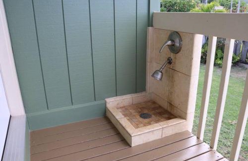 Punaluu House | Punalu’u Ocean Paradise - Oceanfront Beach House