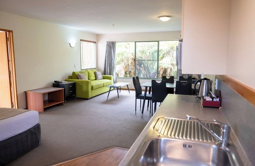 Franz Josef Glacier Apartment | Punga Grove