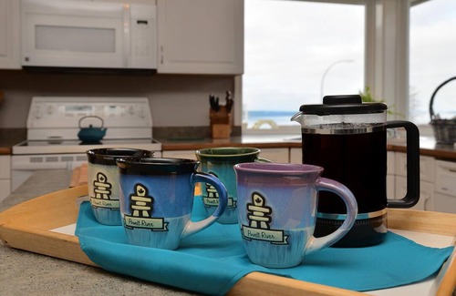 Powell River House | Pure comfort and perfect location, just like you never left home!