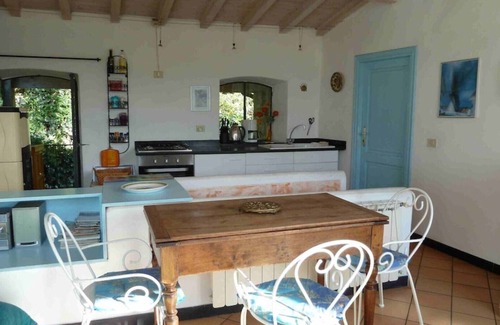 Isolalunga Apartment | Pure Mediterranean: Beautiful Bambola vacation Codice citra): 008030-LT-0157n