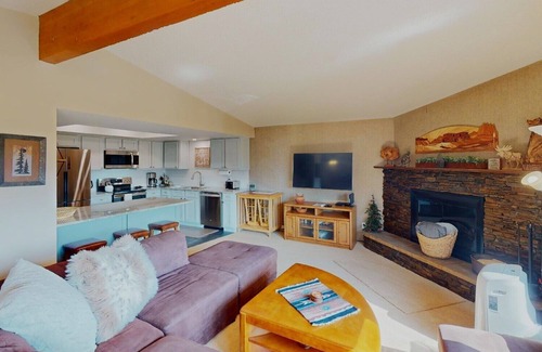 Purgatory Condo | Purgatory Condo with Easy Trail Access & Views!