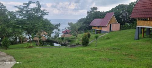 Ngada Villa | Puri Ma'u Beach & Bungalows