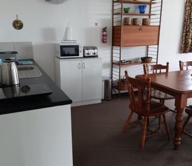 Katikati House | Purple Hen Country Lodge