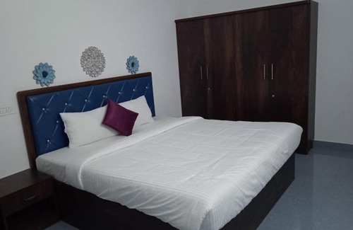 Ranipet Hotel | Purple passion