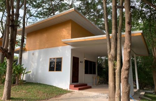 Mittaphap Resort | Putan-namsai Resort