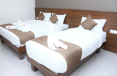 Tiruchanur Hotel | PVK Residency Tirupati - near Temple