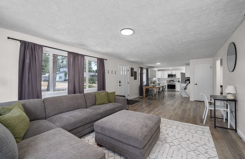 Spokane Valley House | Quaint Spokane Valley Home
