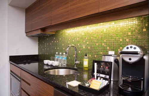 Regional District of Nanaimo Hotel | Qualicum Beach Inn