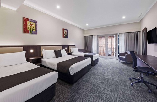 Westmeadows Hotel | Quality Hotel Melbourne Airport