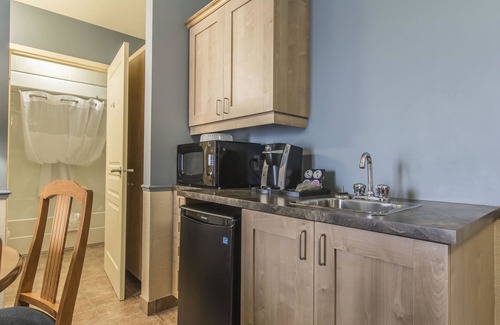 Riviere-du-Loup Regional County Municipality Hotel | Quality Inn Riviere-du-loup