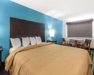 Jasper Hotel | Quality Inn & Suites