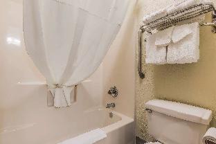 Sycamore Hotel | Quality Inn Sycamore - DeKalb