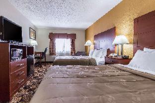 Sycamore Hotel | Quality Inn Sycamore - DeKalb