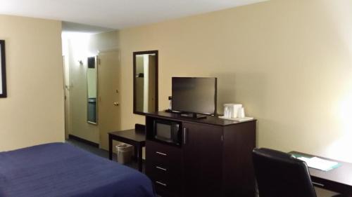 Terre Haute Hotel | Quality Inn Terre Haute University Area