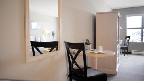 Port Hardy Hotel | Quarterdeck Inn Port Hardy