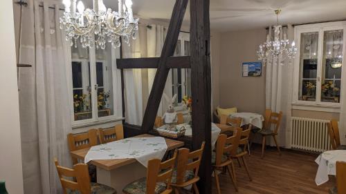 Gunthersleben Bed & Breakfast | Quartier Goldener Löwe