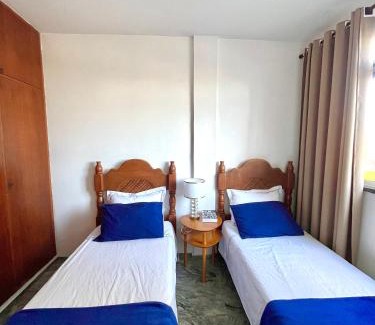 Mucuripe House | Quarto na Av Beira mar em apto familiar