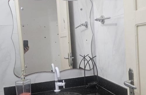 Currais Novos House | Quarto para dois com ar-condicionado