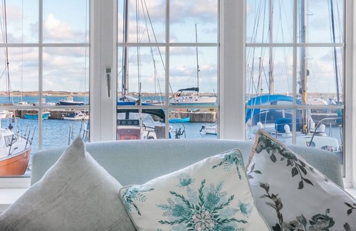 Port Saint Mary Cottage | Quay Cottage - a holiday cottage that sleeps 4 guests in 2 bedrooms