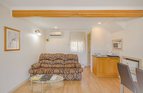 St Helens Cottage | Queechy Motel
