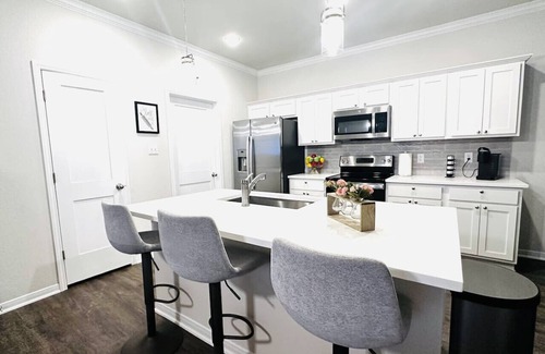 Leon Junction Apartment | Queen`s Quarters @ SPG Europa in Temple TEXAS