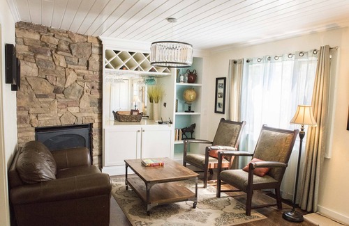 Panorama Heights House | Quiet 3 Bedroom Downtown Boulder Home on .25 acres