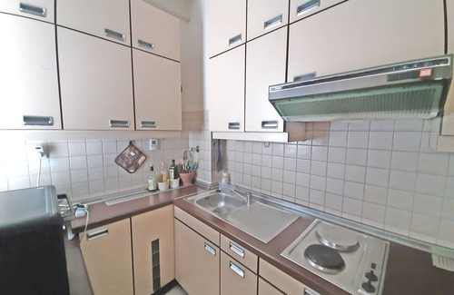 Charlottenburg-Wilmersdorf Apartment | Quiet, central apartment in Berlin-Charlottenburg, balcony