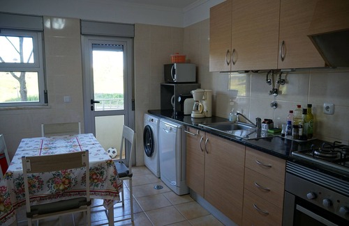 Correeira Apartment | Quiet F4 apartment 5 minutes from Olhão town center, Algarve