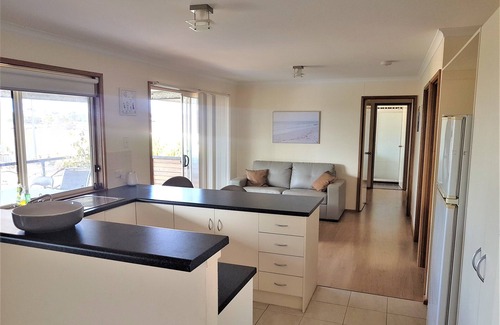 District Council of the Copper Coast House | Quiet, family-friendly house, 500m from the beach, great for kids, free WiFi