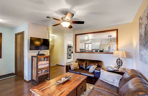Woodland Park House | Quiet mountain homes for family gatherings
