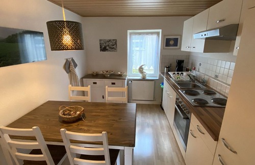 Harleshausen Apartment | Quiet, natural 34sqm apartment in half-timbered house, Kassel-Harleshausen 2 PEOPLE