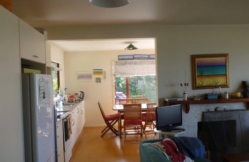 Pakawau Cottage | Quiet Pakawau beachfront bach - beautiful views of Golden Bay and Farewell Spit.