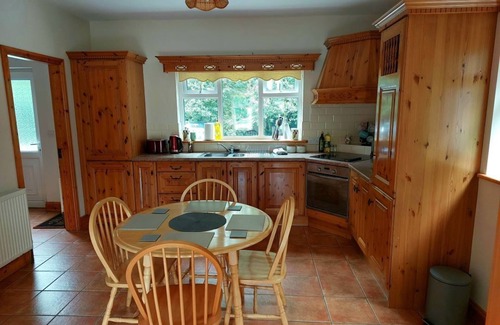 Ennis House | Quiet private house 5 minutes drive from Ennis.