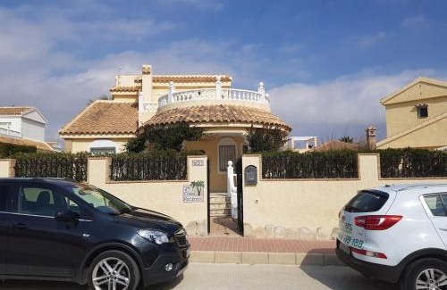 Mazarron Villa | Quiet Relaxing 3 bed 3 bath Villa for 8 Camposol Sect D