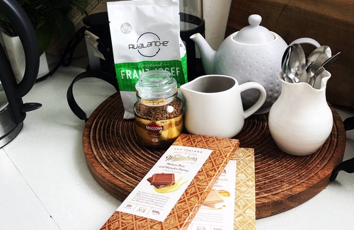 Motueka Apartment | Quiet , Stylish 2 bedroom Apartment , situated in the heart of town.